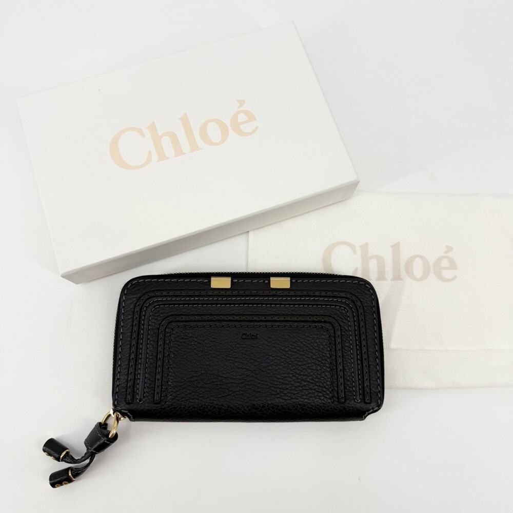 Chloé Black Leather Zip Wallet with Gold Hardware